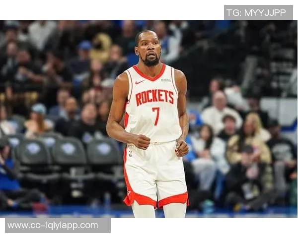 杜兰特全能发挥贡献22分5篮板11助攻但6次失误略显失常